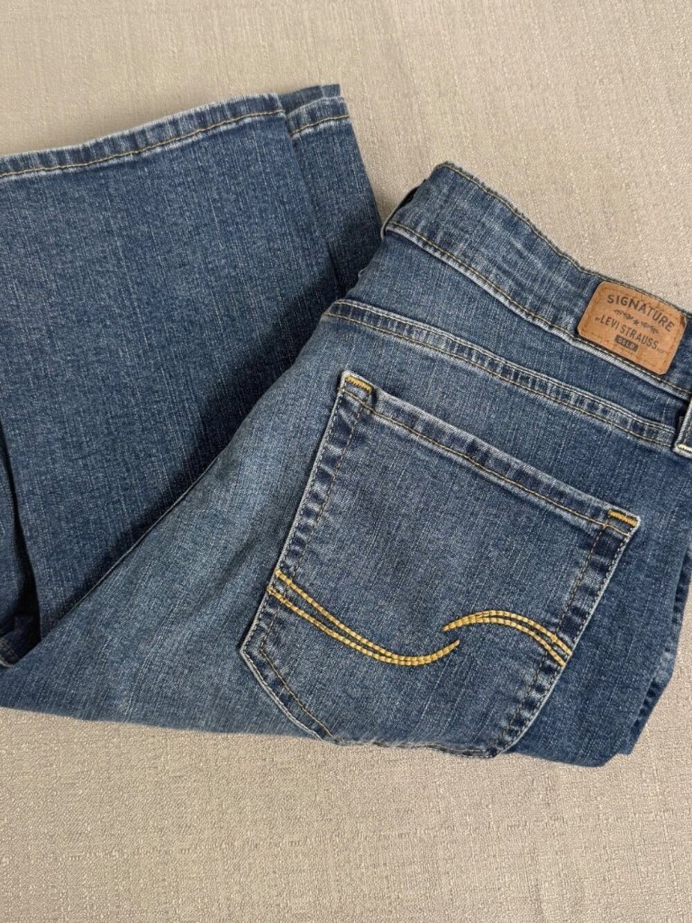 Signature By Levi Strauss Mid Rise Straight Leg Jeans W30 L32 Blue Stretch Denim